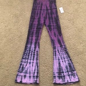 Hard Tail flared pant.